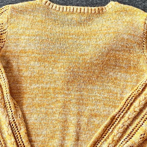 Kensie Heathered Open Knit Ruffle Sweater Sz M Retro Mustard Shabby Chic Cottage - Picture 6 of 12